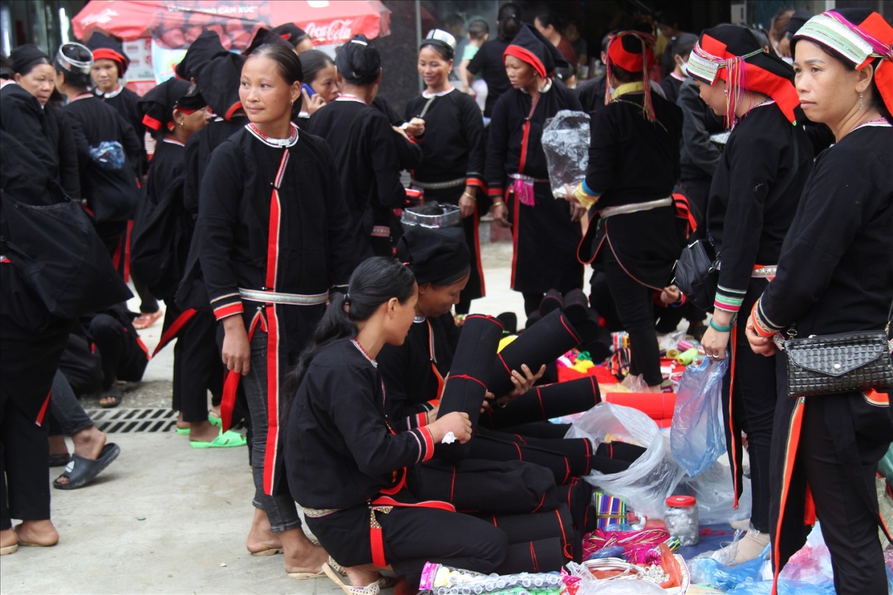Sắc màu chợ phiên Bảo Lạc Sắc màu chợ phiên Bảo Lạc