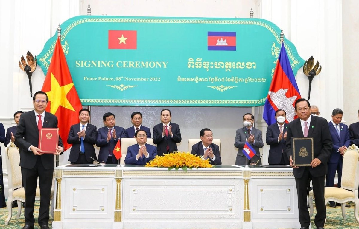 Việt Nam và Campuchia thúc đẩy hợp tác trong lĩnh vực lao động | Xã hội | Vietnam+ (VietnamPlus)
