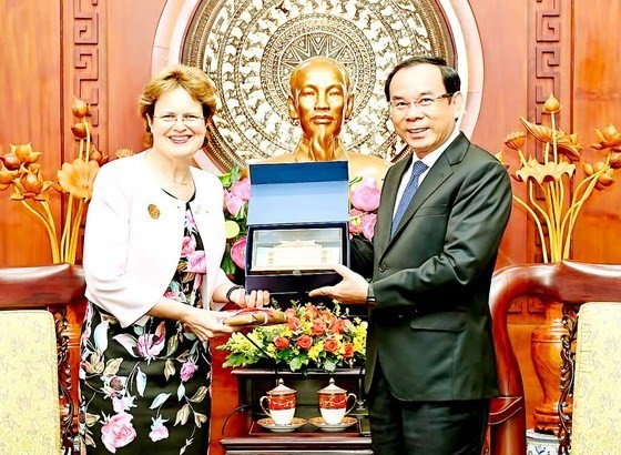 TP. HCM - bang Nam Australia đẩy mạnh hợp tác về khoa học công nghệ, năng lượng tái tạo TP. HCM - bang Nam Australia đẩy mạnh hợp tác về khoa học công nghệ, năng lượng tái tạo