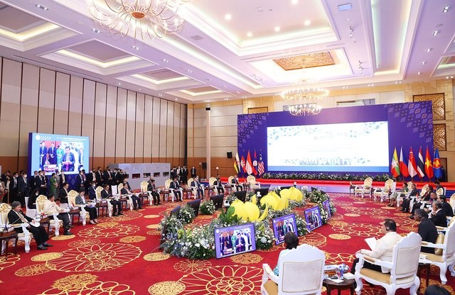 Vì một ASEAN tự cường, mạnh mẽ, phát triển bền vững, bao trùm Vì một ASEAN tự cường, mạnh mẽ, phát triển bền vững, bao trùm