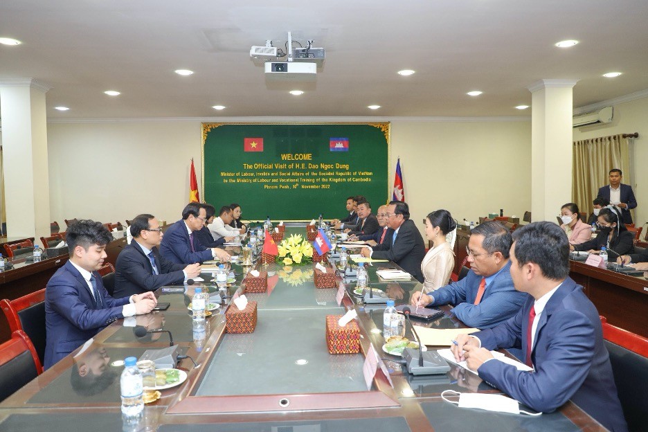 Việt Nam - Campuchia thúc đẩy triển khai nhanh thoả thuận hợp tác về lao động Việt Nam - Campuchia thúc đẩy triển khai nhanh thoả thuận hợp tác về lao động