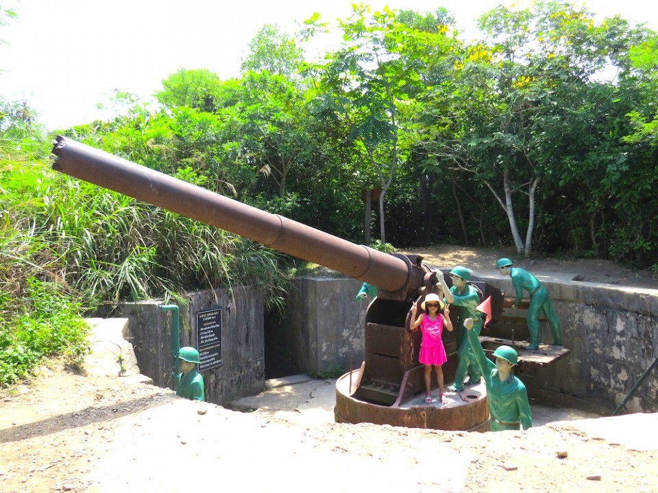 Pháo đài Thần Công đảo Cát Bà (Ảnh sưu tầm). Pháo đài Thần Công đảo Cát Bà (Ảnh sưu tầm).