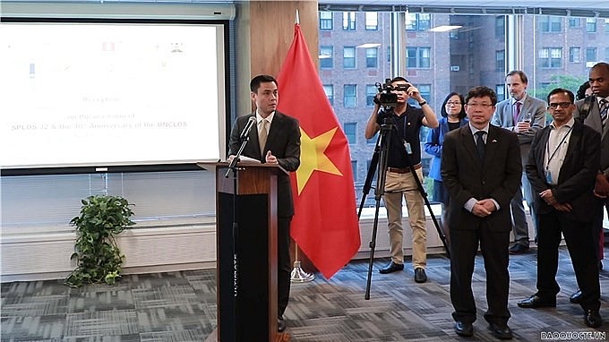 Vietnam - Responsible Member of 1982 UNCLOS - DAV’s Director of South China Sea Institute Vietnam - Responsible Member of 1982 UNCLOS - DAV’s Director of South China Sea Institute