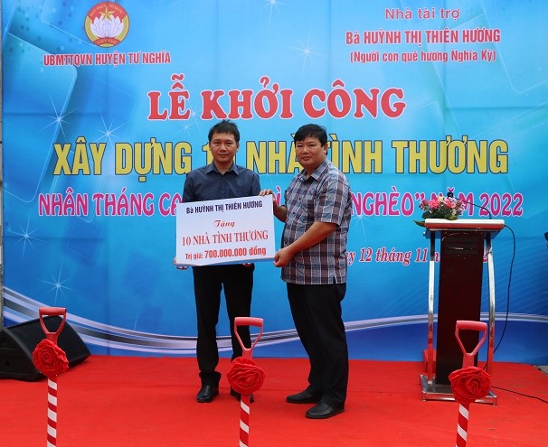 Khởi công xây dựng 10 nhà tình thương cho các hộ nghèo tại huyện Tư Nghĩa (Quảng Ngãi) Khởi công xây dựng 10 nhà tình thương cho các hộ nghèo tại huyện Tư Nghĩa (Quảng Ngãi)