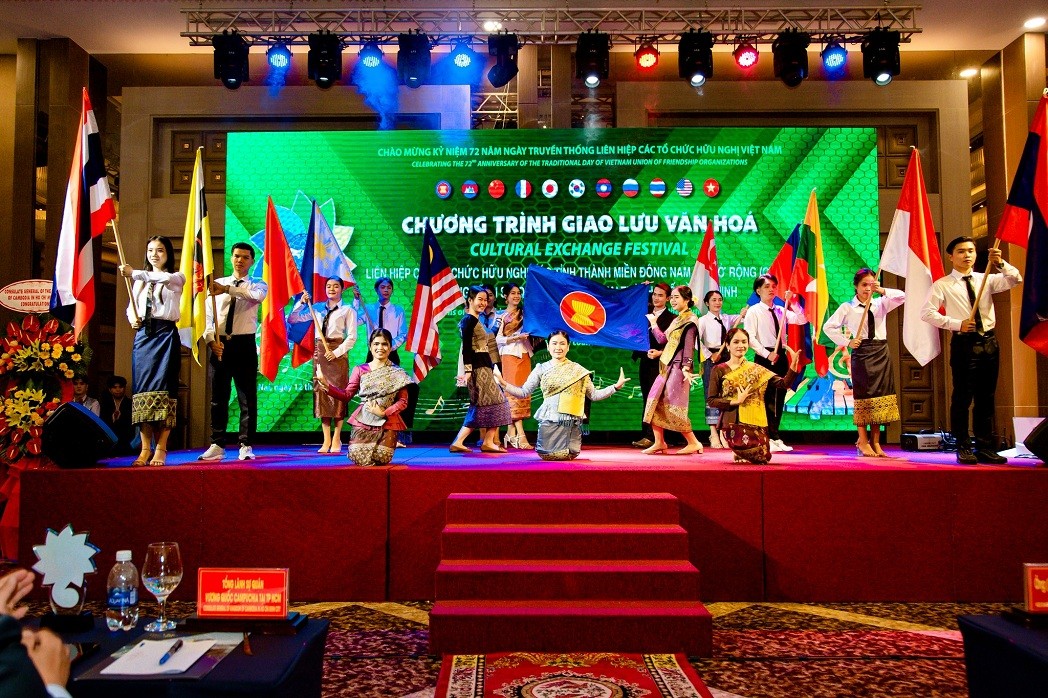 Provinces Celebrate VUFO's 72nd Tradition Day
