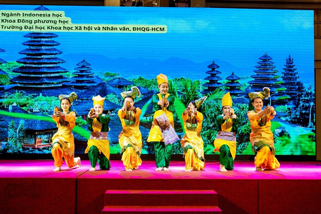 Cultural Exchange Between Friendship Union of Southeast Provinces and Cities Cultural Exchange Between Friendship Union of Southeast Provinces and Cities