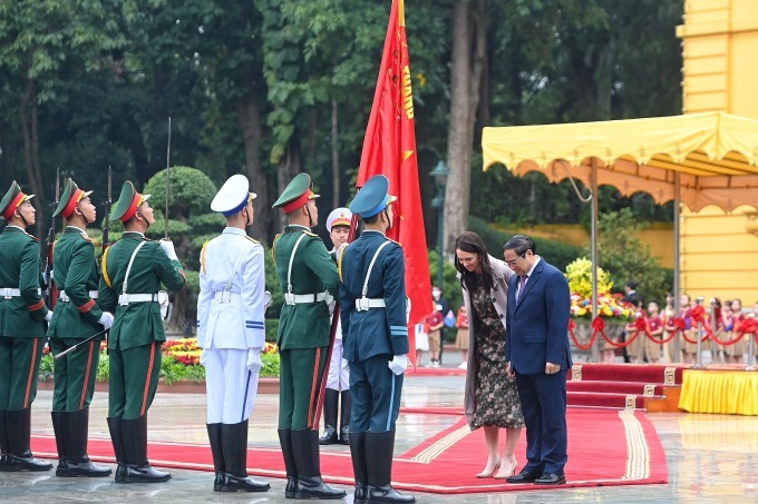 Prime Minister of New Zealand Jacinda Ardern at an official welcome ceremony in Hanoi. Photo: VGP Prime Minister of New Zealand Jacinda Ardern at an official welcome ceremony in Hanoi. Photo: VGP