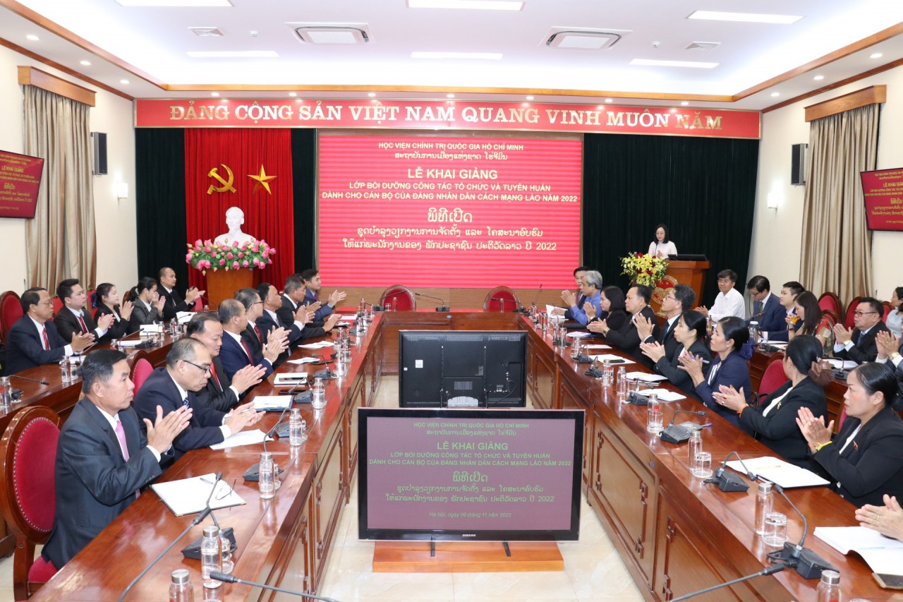Bài 1: Giá trị tư tưởng và công tác cán bộ Bài 1: Giá trị tư tưởng và công tác cán bộ