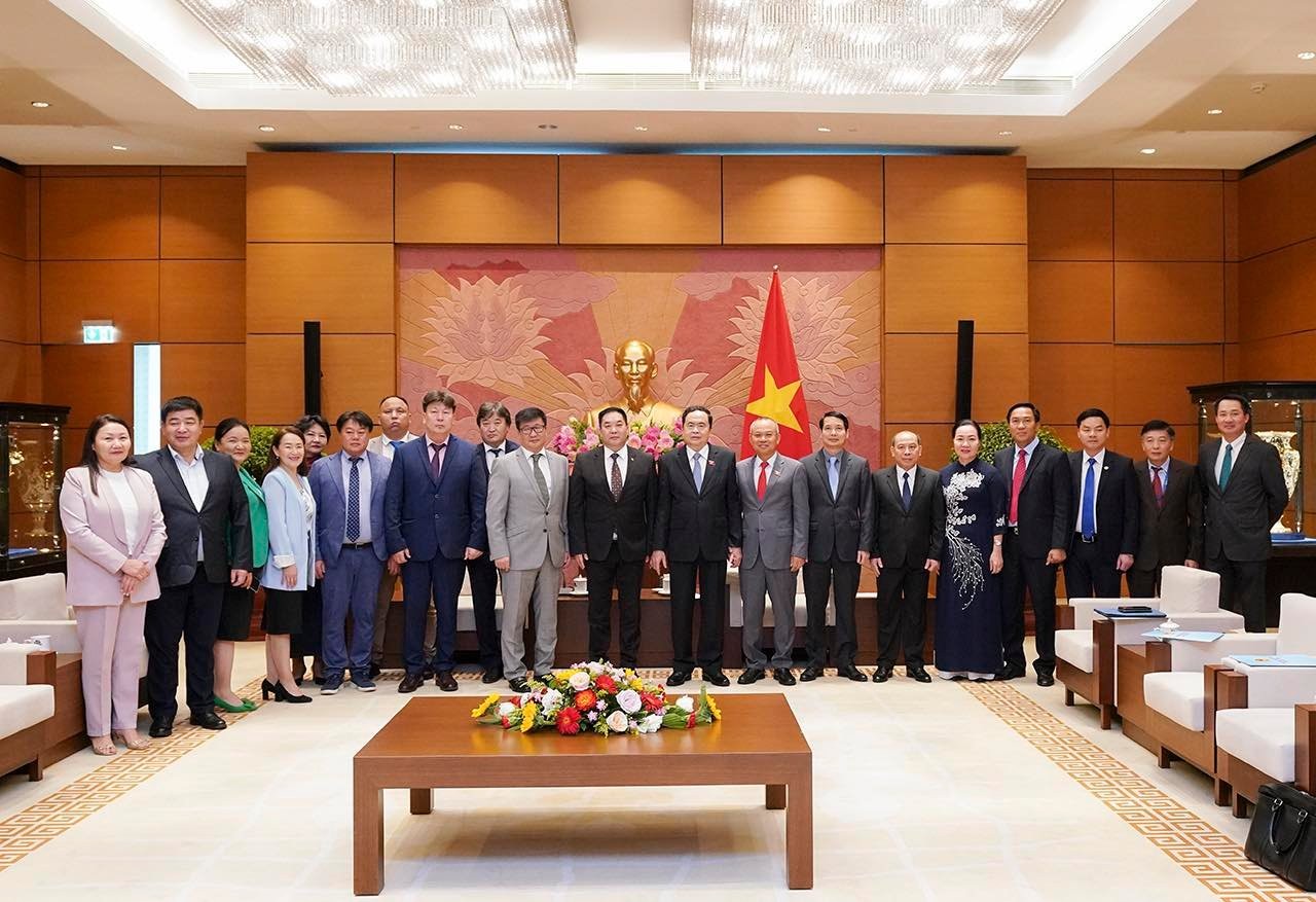 Delegation of Mongolian Province Visits Vietnam to Promote Cooperation Delegation of Mongolian Province Visits Vietnam to Promote Cooperation