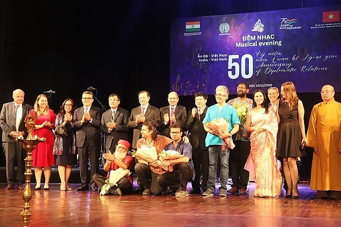 An Unique Musical Night Celebrating 50 Years Anniversary of Vietnam - India Relationship An Unique Musical Night Celebrating 50 Years Anniversary of Vietnam - India Relationship