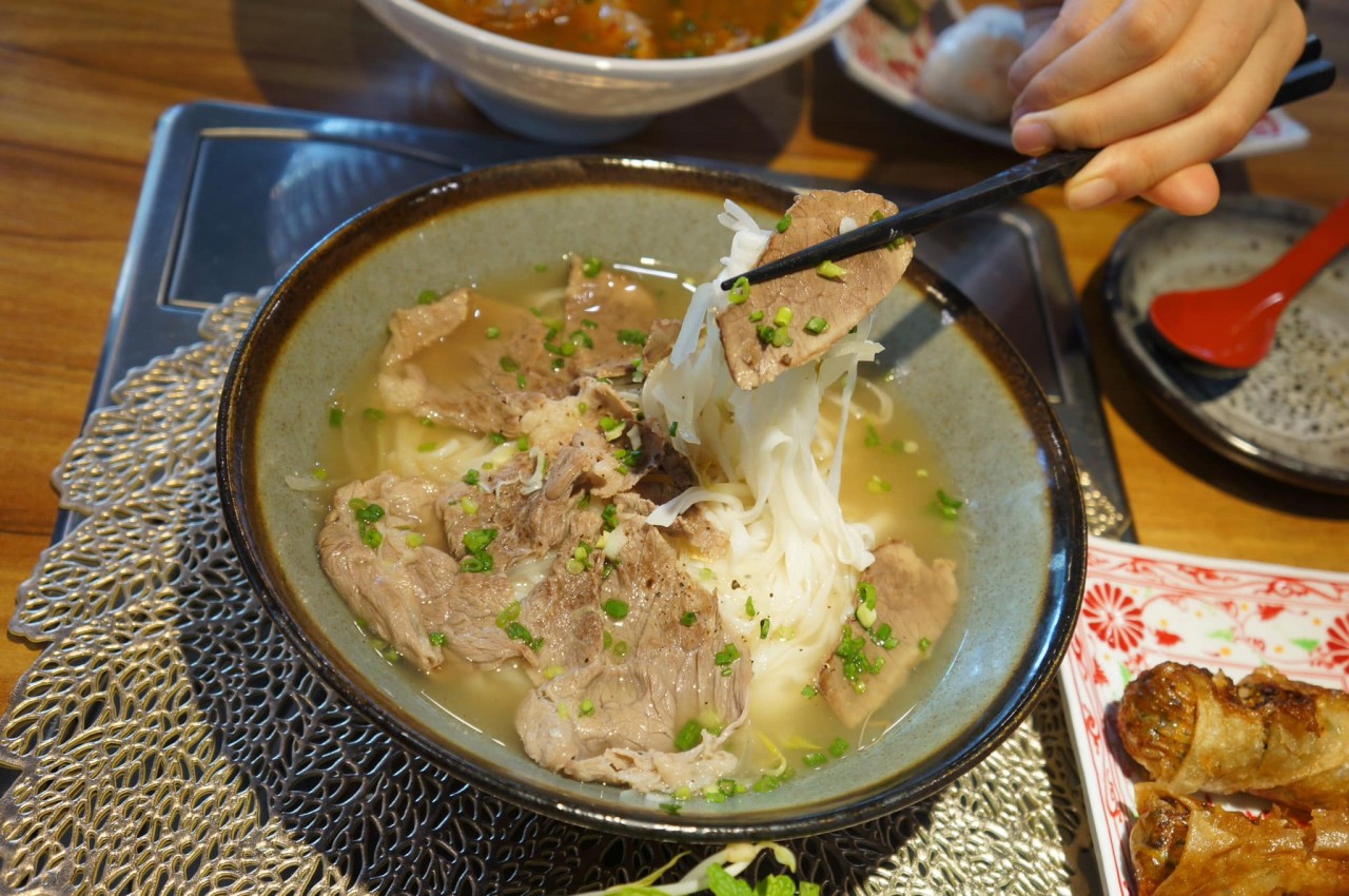 Quy Nhon Gil: Small Lovely Vietnam town in Itaewon Quy Nhon Gil: Small Lovely Vietnam town in Itaewon