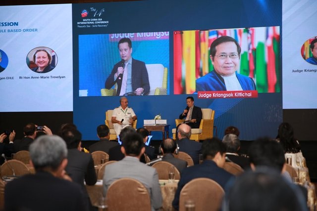 Hội thảo khoa học quốc tế về Biển Đông lần thứ 14: Hòa bình là điều kiện tiên quyết Hội thảo khoa học quốc tế về Biển Đông lần thứ 14: Hòa bình là điều kiện tiên quyết