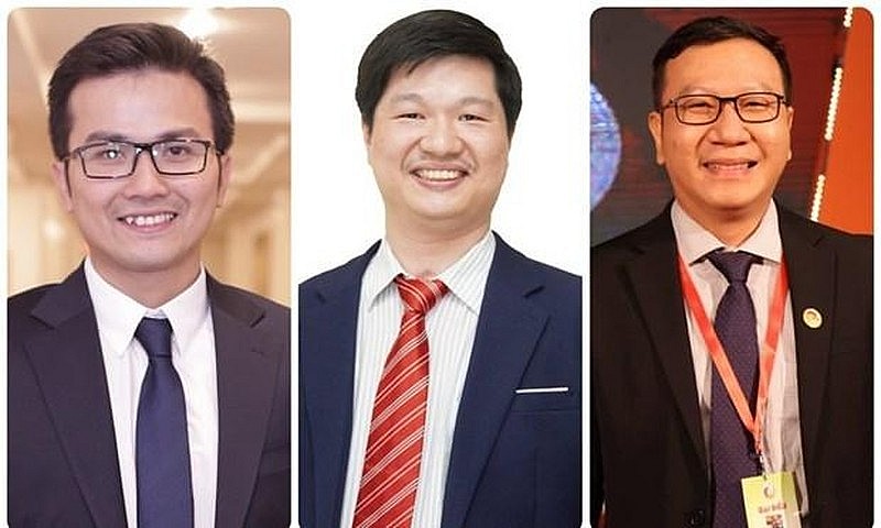 From left: Assoc. Prof. Tran Xuan Bach, Assoc. Prof. Dr. Le Hoang Son, and Assoc. Prof. Dr. Phung Van Phuc. Photo: vnexpress.net From left: Assoc. Prof. Tran Xuan Bach, Assoc. Prof. Dr. Le Hoang Son, and Assoc. Prof. Dr. Phung Van Phuc. Photo: vnexpress.net