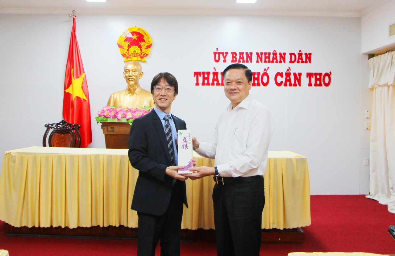 Tổ chức JETRO (Nhật Bản) tìm hiểu thông tin về môi trường đầu tư tại TP Cần Thơ Tổ chức JETRO (Nhật Bản) tìm hiểu thông tin về môi trường đầu tư tại TP Cần Thơ