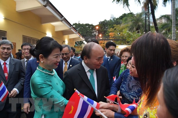 Chủ tịch nước Nguyễn Xuân Phúc thăm cộng đồng kiều bào tại Thái Lan | Người Việt bốn phương | Vietnam+ (VietnamPlus) Chủ tịch nước Nguyễn Xuân Phúc thăm cộng đồng kiều bào tại Thái Lan | Người Việt bốn phương | Vietnam+ (VietnamPlus)