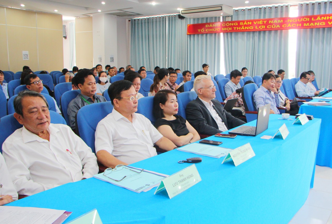 Cần Thơ: Khuyến khích sử dụng mô hình kinh tế tuần hoàn để giải quyết vấn đề chất thải