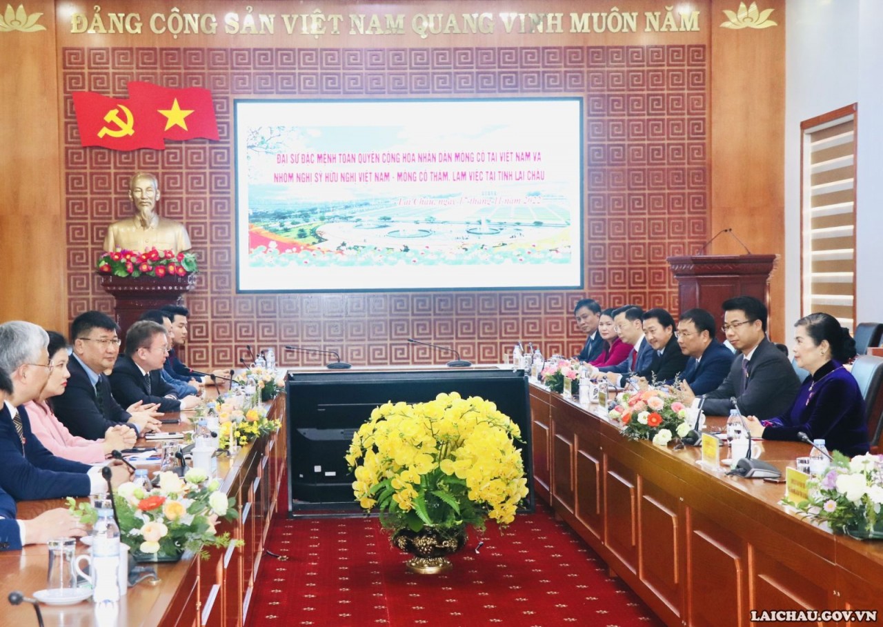 Quang cảnh buổi tiếp (Ảnh: laichau.gov.vn). Quang cảnh buổi tiếp (Ảnh: laichau.gov.vn).