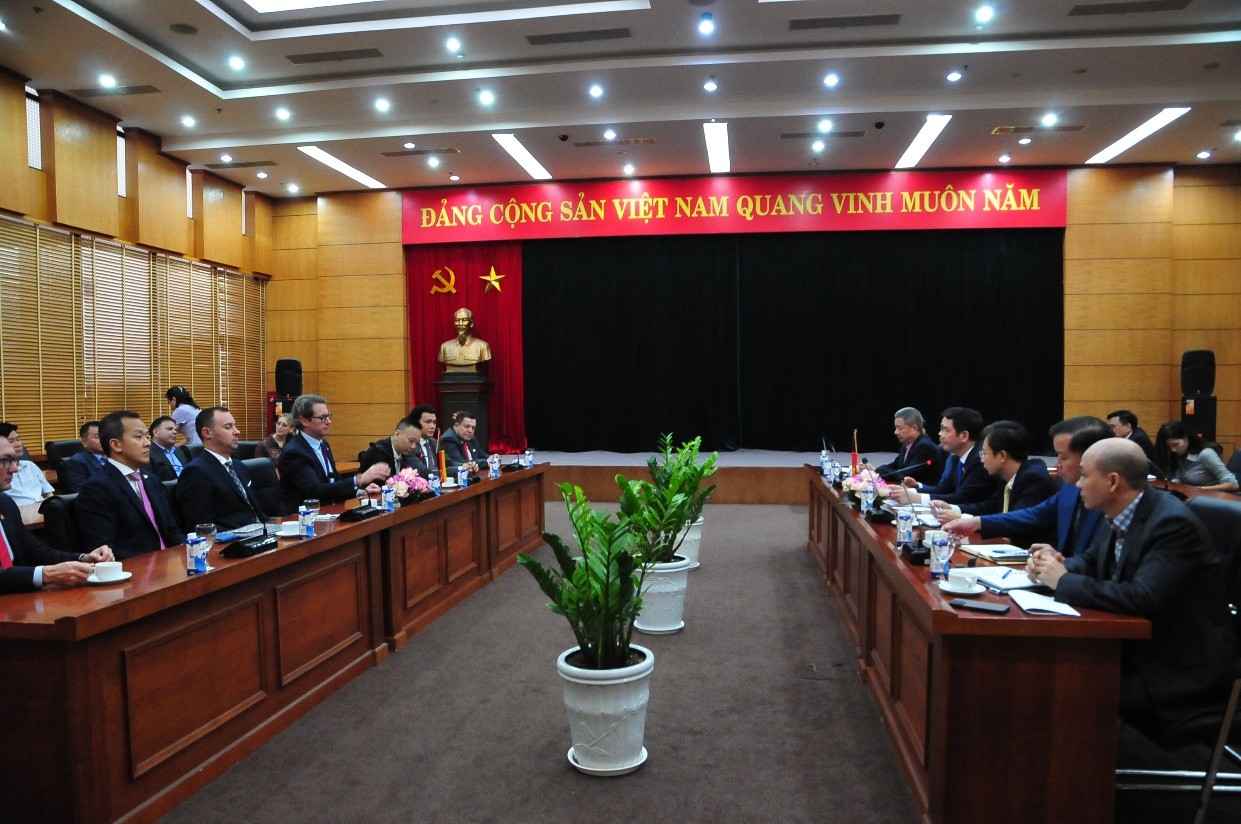 Quang cảnh buổi làm việc (Ảnh: moit.gov.vn). Quang cảnh buổi làm việc (Ảnh: moit.gov.vn).