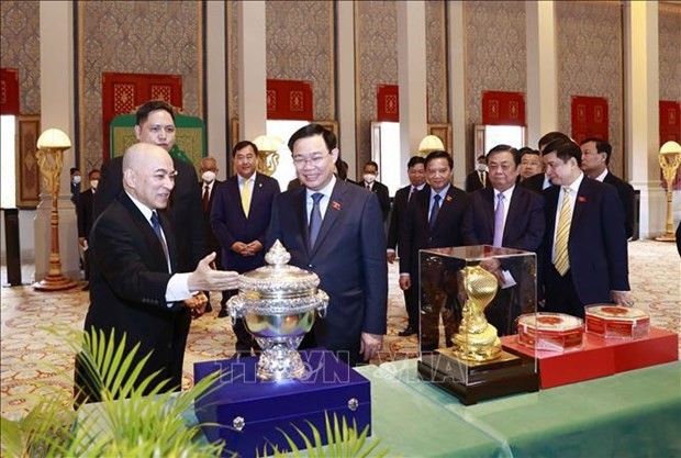 National Assembly Chairman Vuong Dinh Hue meets King of Cambodia Norodom Sihamoni. Photo: VNA National Assembly Chairman Vuong Dinh Hue meets King of Cambodia Norodom Sihamoni. Photo: VNA