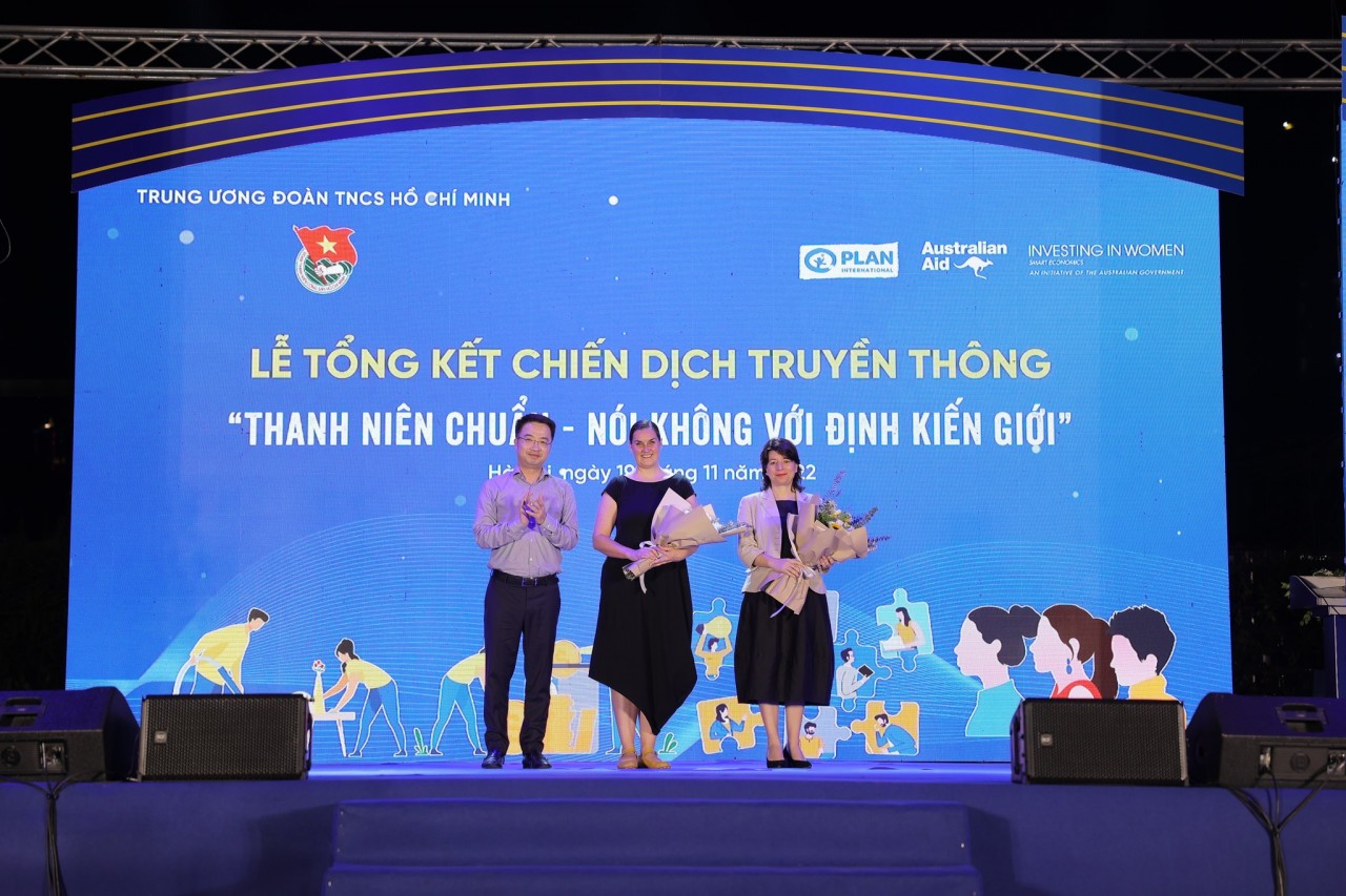 Bình đẳng giới, xóa bỏ bạo lực với phụ nữ và trẻ em gái