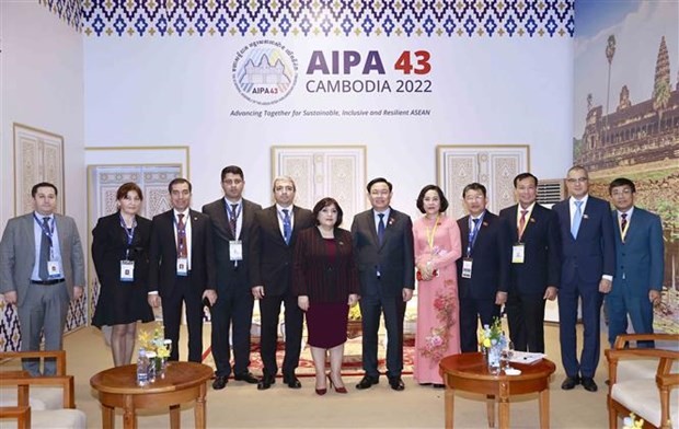 Vietnamese Top Legislator Meets Foreign Leaders on Sidelines of AIPA-43 Vietnamese Top Legislator Meets Foreign Leaders on Sidelines of AIPA-43