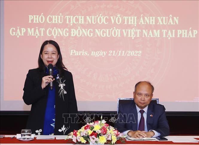 Phó Chủ tịch nước Võ Thị Ánh Xuân gặp gỡ cộng đồng người Việt tại Pháp Phó Chủ tịch nước Võ Thị Ánh Xuân gặp gỡ cộng đồng người Việt tại Pháp
