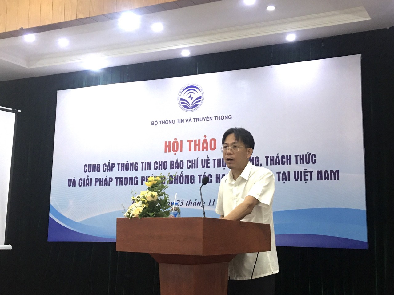 Chuyên gia kiến nghị không nhập khẩu, bán thuốc lá thế hệ mới ở Việt Nam Chuyên gia kiến nghị không nhập khẩu, bán thuốc lá thế hệ mới ở Việt Nam