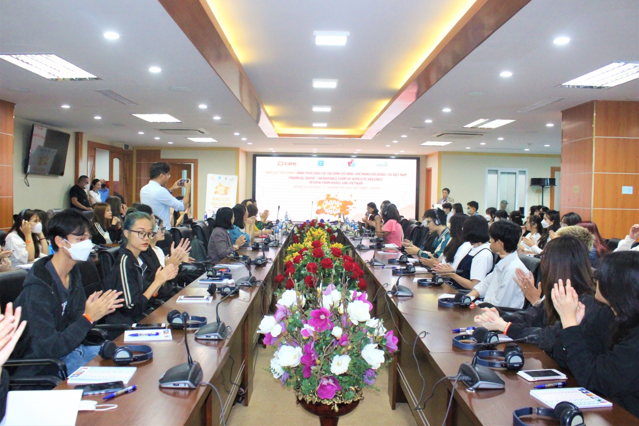 Bạo lực tài chính – hình thức bạo lực gia đình vô hình Bạo lực tài chính – hình thức bạo lực gia đình vô hình