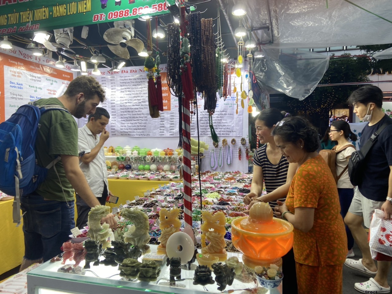 Nâng tầm hình ảnh của Thành phố trong mắt bạn bè quốc tế