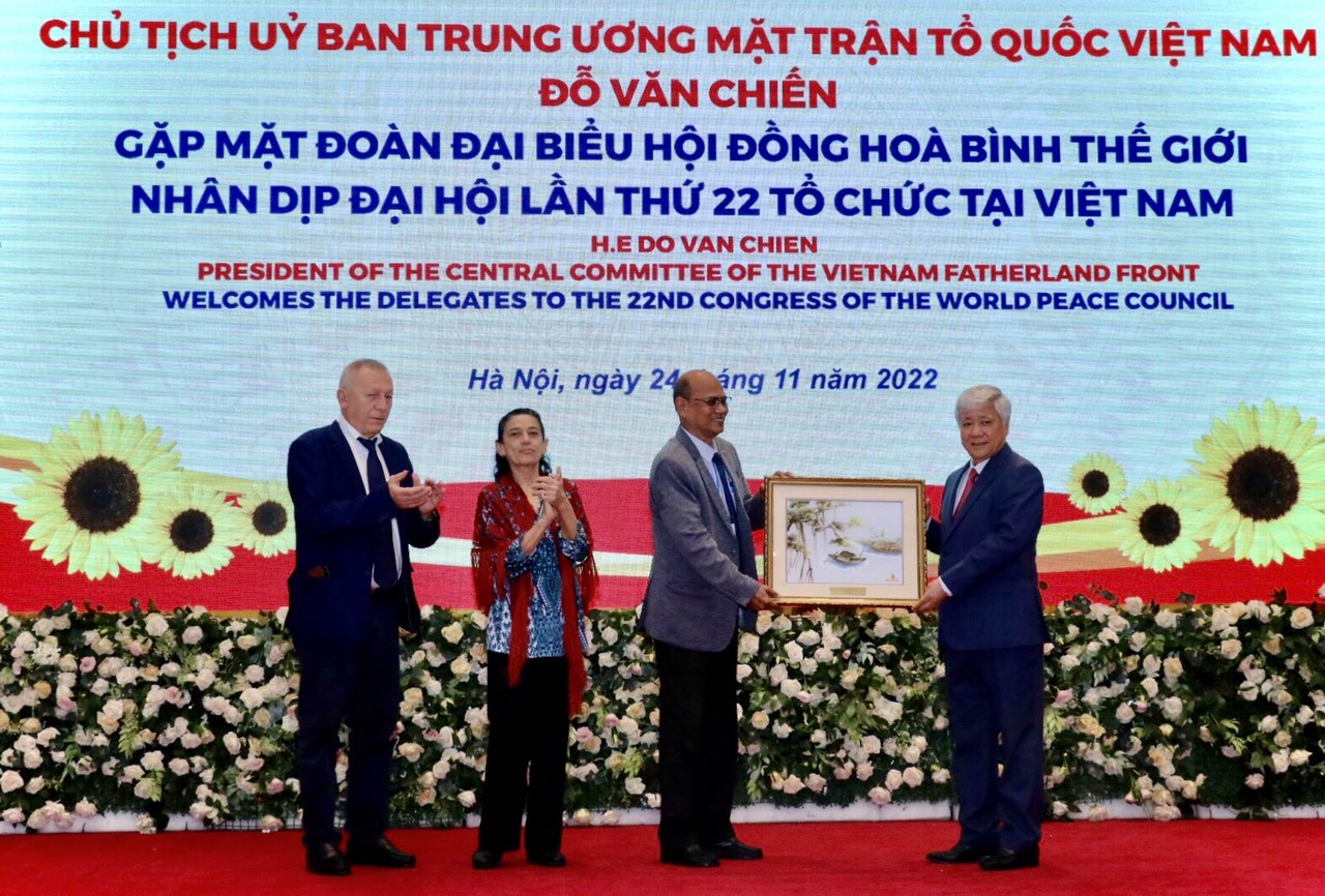 Mặt trận Tổ quốc Việt Nam và Hội đồng Hòa bình thế giới cần tăng cường hợp tác vì hòa bình Mặt trận Tổ quốc Việt Nam và Hội đồng Hòa bình thế giới cần tăng cường hợp tác vì hòa bình