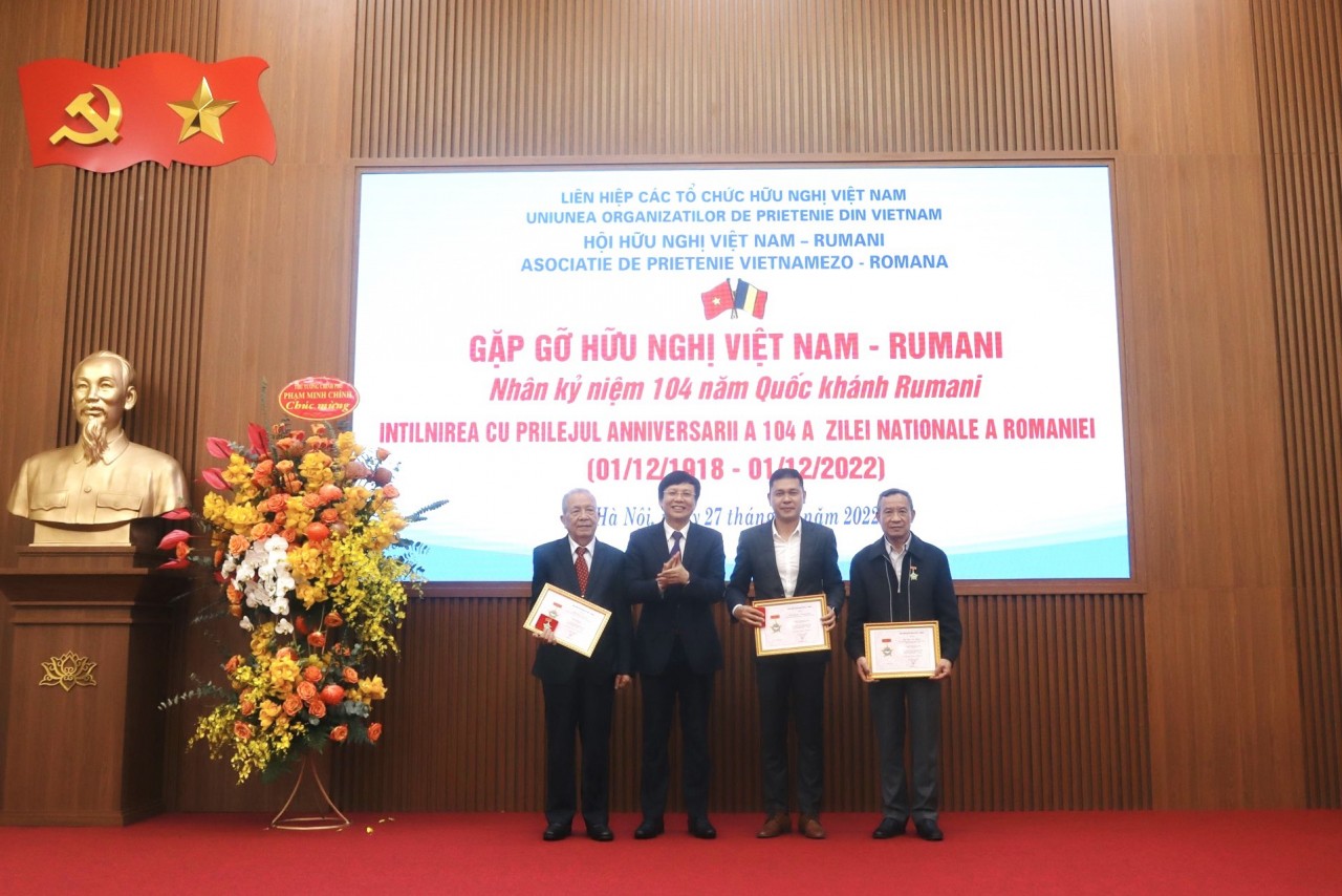 Sức sống mới của tình hữu nghị Việt Nam - Rumani Sức sống mới của tình hữu nghị Việt Nam - Rumani