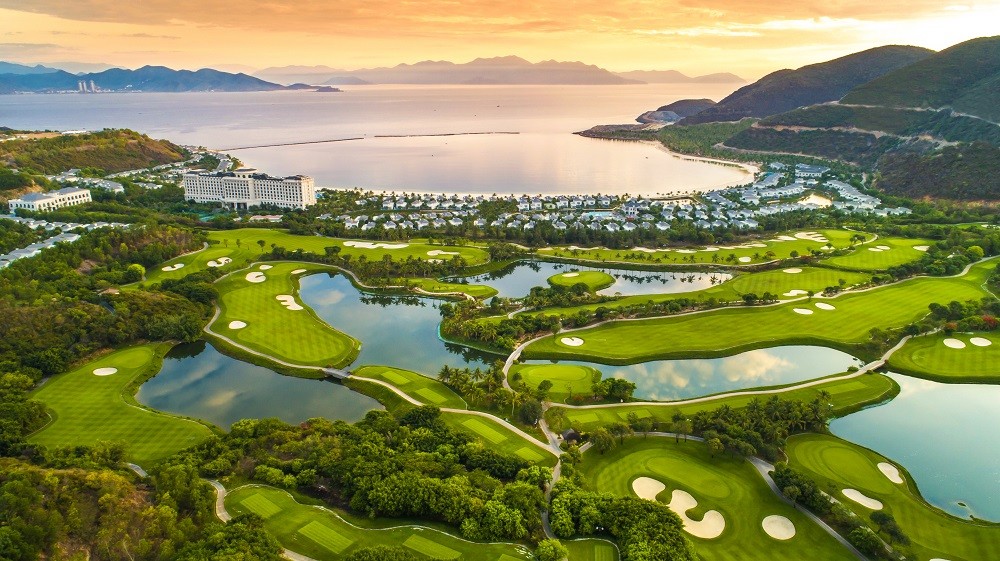 Vinpearl, VinWonders, Vinpearl Golf bùng nổ chuỗi sự kiện đẳng cấp thế giới chào đón mùa lễ hội lớn nhất trong năm Vinpearl, VinWonders, Vinpearl Golf bùng nổ chuỗi sự kiện đẳng cấp thế giới chào đón mùa lễ hội lớn nhất trong năm
