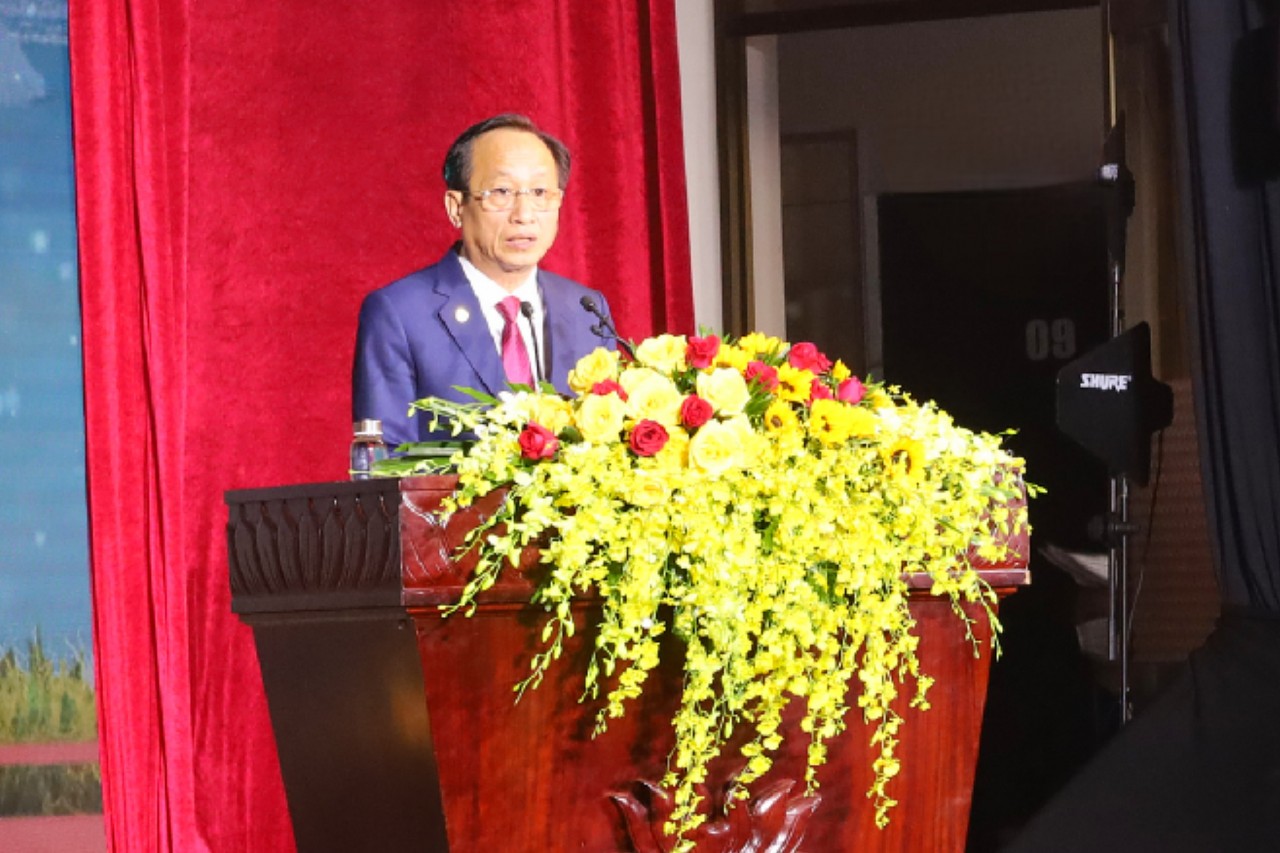 Bạc Liêu: Trao quyết định chủ trương đầu tư cho 7 nhà đầu tư với tổng giá trị gần 17.000 tỷ đồng Bạc Liêu: Trao quyết định chủ trương đầu tư cho 7 nhà đầu tư với tổng giá trị gần 17.000 tỷ đồng