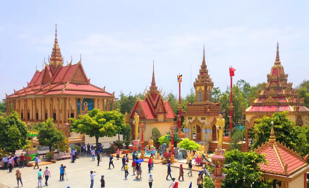 Chùa Xiêm Cán (Bạc Liêu) được công nhận là điểm du lịch tiêu biểu ĐBSCL Chùa Xiêm Cán (Bạc Liêu) được công nhận là điểm du lịch tiêu biểu ĐBSCL