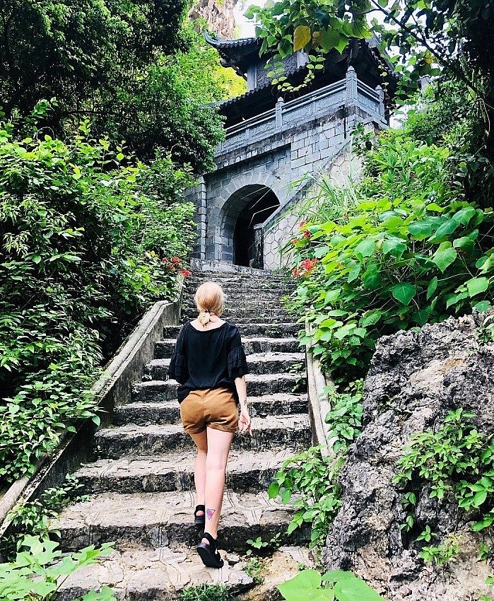 Tuyet Tinh Coc: A Natural Masterpiece in Ninh Binh Tuyet Tinh Coc: A Natural Masterpiece in Ninh Binh