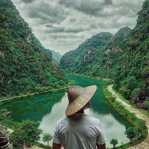 Tuyet Tinh Coc: A Natural Masterpiece in Ninh Binh Tuyet Tinh Coc: A Natural Masterpiece in Ninh Binh