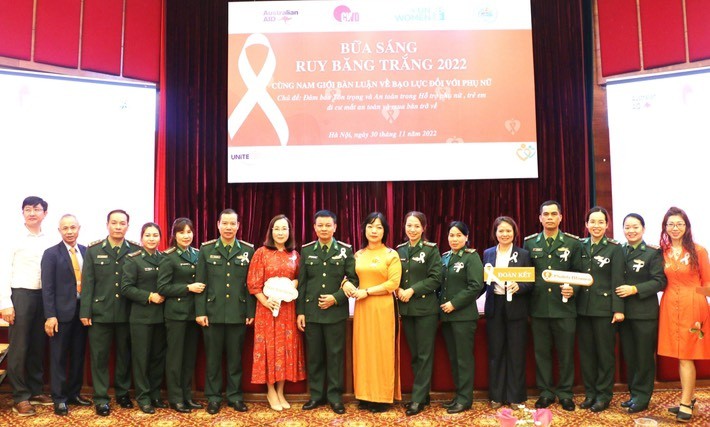 Nâng cao chất lượng dịch vụ hỗ trợ cho phụ nữ và trẻ em di cư an toàn và bị mua bán trở về Nâng cao chất lượng dịch vụ hỗ trợ cho phụ nữ và trẻ em di cư an toàn và bị mua bán trở về