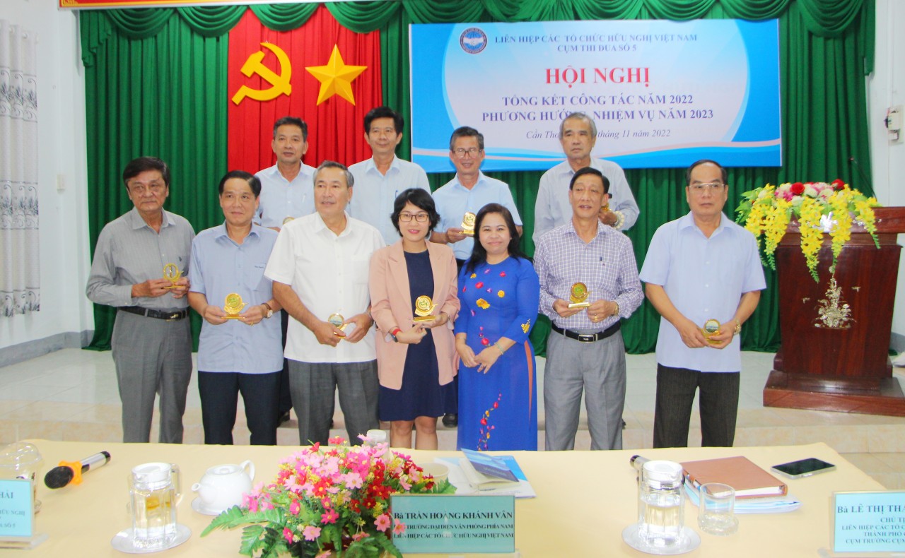 Chú trọng đối ngoại nhân dân phục vụ phát triển kinh tế - xã hội trong năm 2023 Chú trọng đối ngoại nhân dân phục vụ phát triển kinh tế - xã hội trong năm 2023