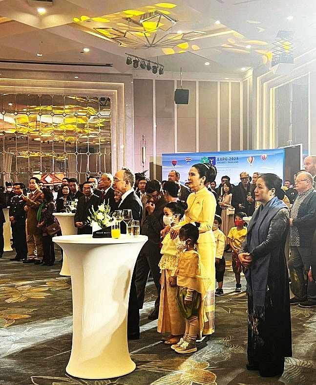 Cerimonial of the National Day of the Kingdom of Thailand and Thailand’s Father’s Day Held in Hanoi Cerimonial of the National Day of the Kingdom of Thailand and Thailand’s Father’s Day Held in Hanoi