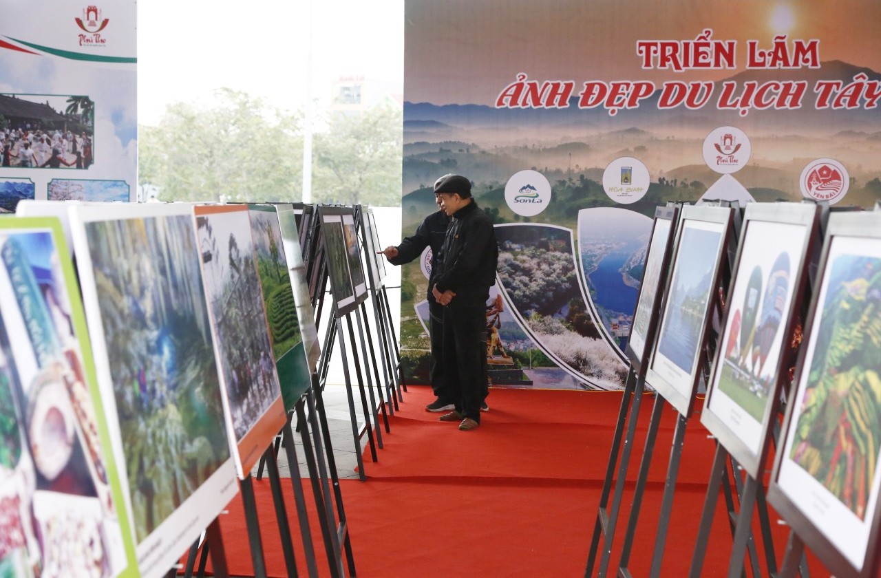 Triển lãm Ảnh đẹp du lịch Tây Bắc Triển lãm Ảnh đẹp du lịch Tây Bắc