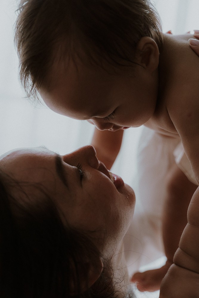 Mei Lou Gani Nguyen, an inspirational maternity photographer shares the insight behind her compelling imagery. Mei Lou Gani Nguyen, an inspirational maternity photographer shares the insight behind her compelling imagery.