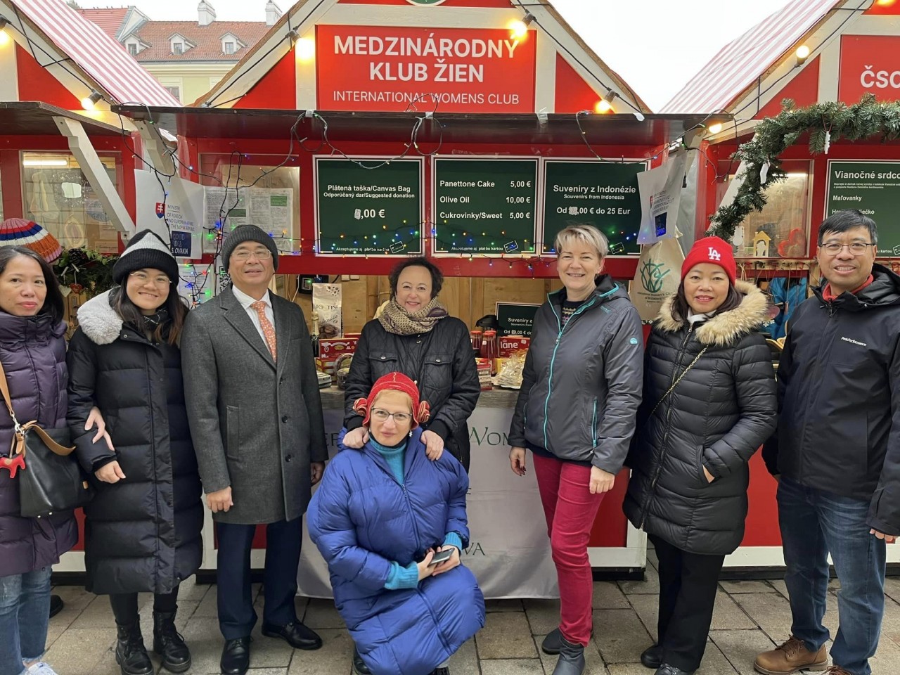 Quảng bá ẩm thực và văn hóa Việt đến bạn bè Slovakia Quảng bá ẩm thực và văn hóa Việt đến bạn bè Slovakia