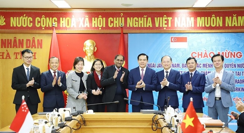 Tỉnh Hà Tĩnh quảng bá tiềm năng hợp tác đến nhà đầu tư Singapore Tỉnh Hà Tĩnh quảng bá tiềm năng hợp tác đến nhà đầu tư Singapore