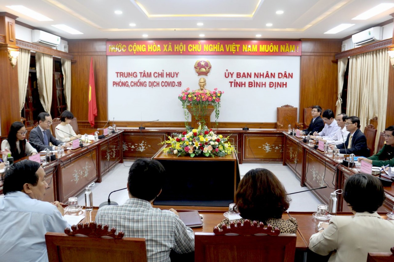 Đoàn công tác của Cơ quan hợp tác quốc tế Hàn Quốc tại Việt Nam (KOICA Việt Nam) đã làm việc với UBND tỉnh Bình Định (Ảnh: binhdinh.gov.vn). Đoàn công tác của Cơ quan hợp tác quốc tế Hàn Quốc tại Việt Nam (KOICA Việt Nam) đã làm việc với UBND tỉnh Bình Định (Ảnh: binhdinh.gov.vn).