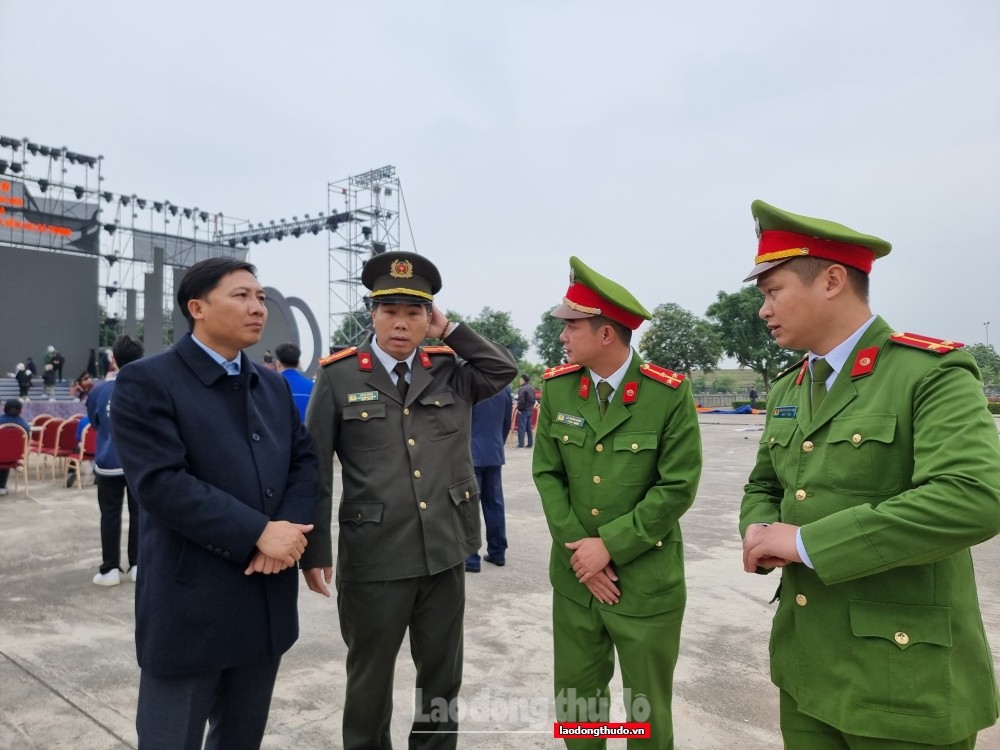 Vựa hoa lớn nhất phía Bắc sẵn sàng vào lễ hội