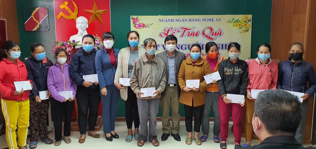 Nghệ An chi hơn 70 tỷ cho người có công và an sinh xã hội trong dịp Tết nguyên đán Quý Mão Nghệ An chi hơn 70 tỷ cho người có công và an sinh xã hội trong dịp Tết nguyên đán Quý Mão