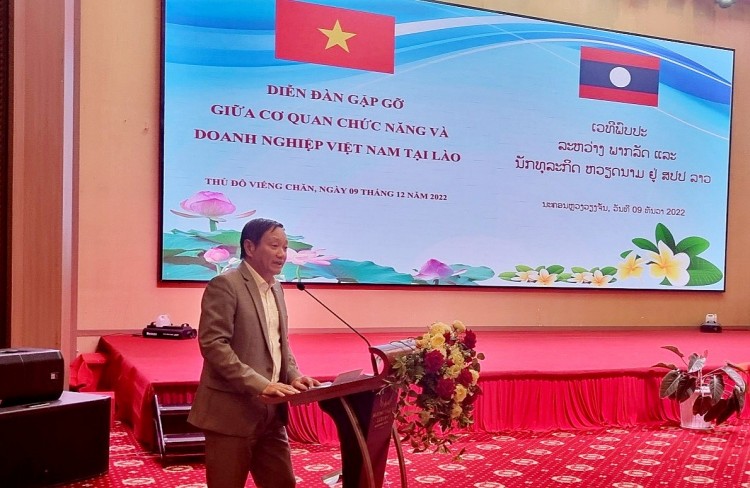 Diễn đàn gặp gỡ giữa cơ quan chức năng và doanh nghiệp Việt Nam tại Lào Diễn đàn gặp gỡ giữa cơ quan chức năng và doanh nghiệp Việt Nam tại Lào