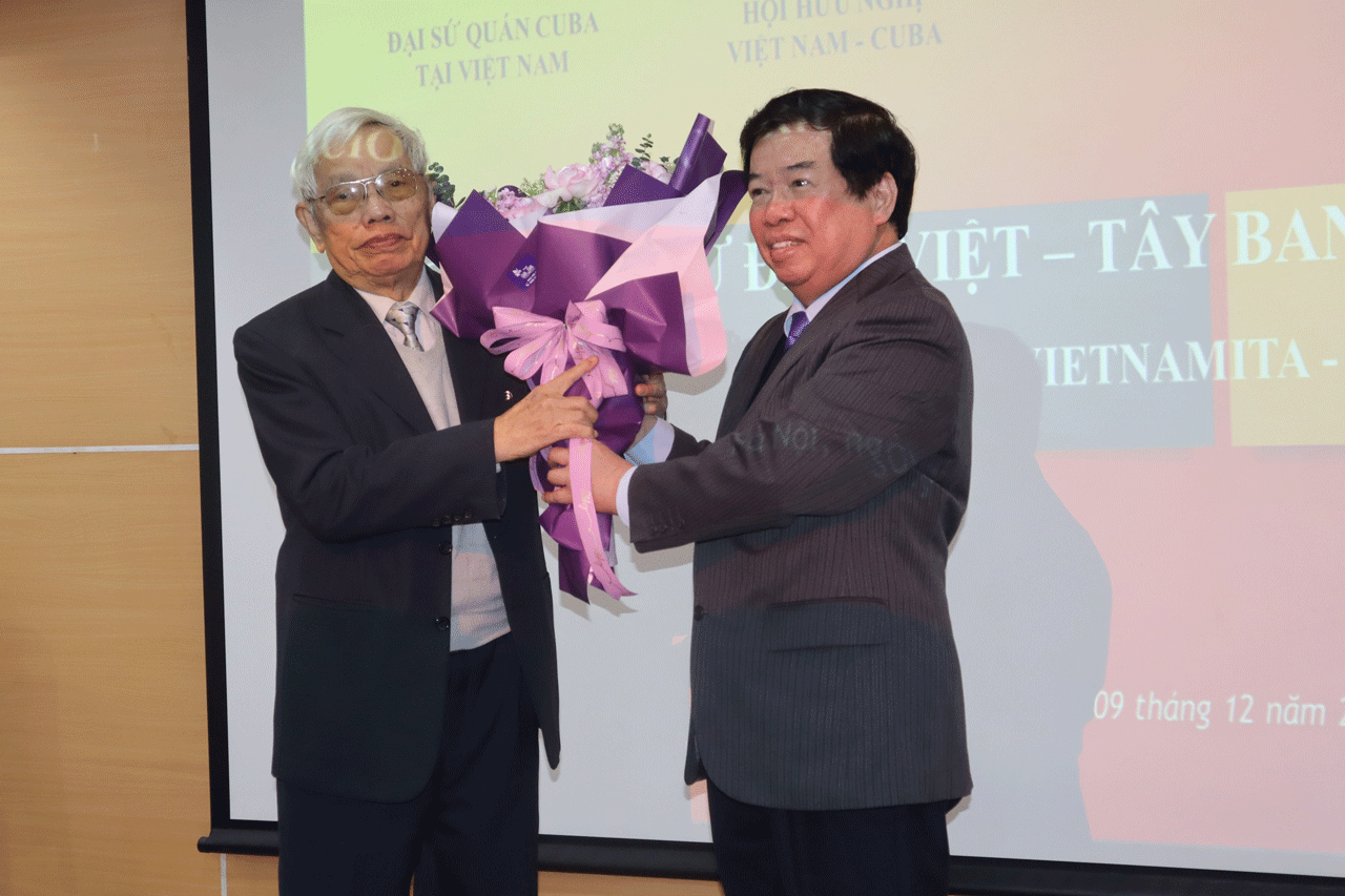 First Vietnamese-Spanish Dictionary Introduced in Vietnam First Vietnamese-Spanish Dictionary Introduced in Vietnam