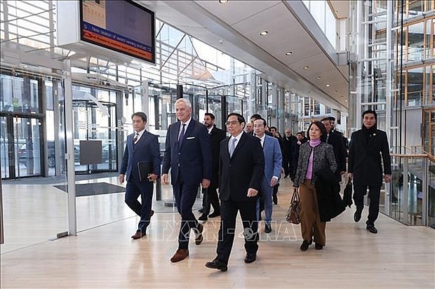 Prime Minister Pham Minh Chinh visits the European Investment Bank in Luxembourg. (Photo: VNA) Prime Minister Pham Minh Chinh visits the European Investment Bank in Luxembourg. (Photo: VNA)