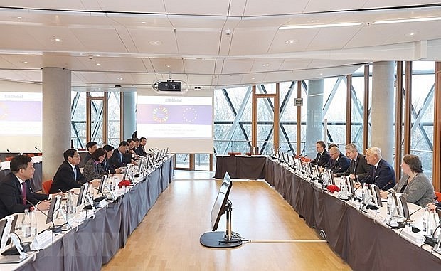 Meeting between Prime Minister Pham Minh Chinh and representatives from European Investment Bank. Photo: VNA Meeting between Prime Minister Pham Minh Chinh and representatives from European Investment Bank. Photo: VNA